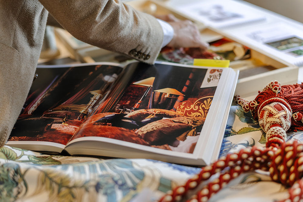 Working with samples in the showroom